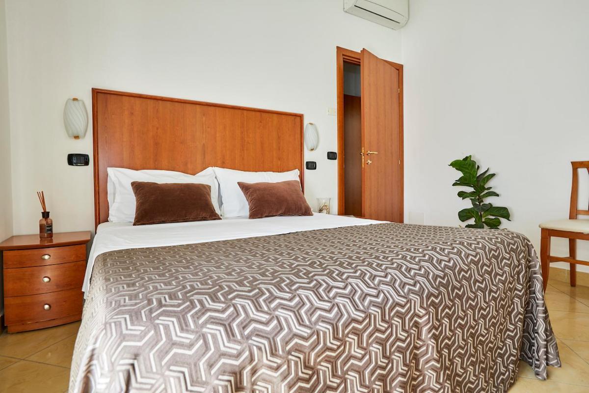 Residence Fellini Rimini Dış mekan fotoğraf