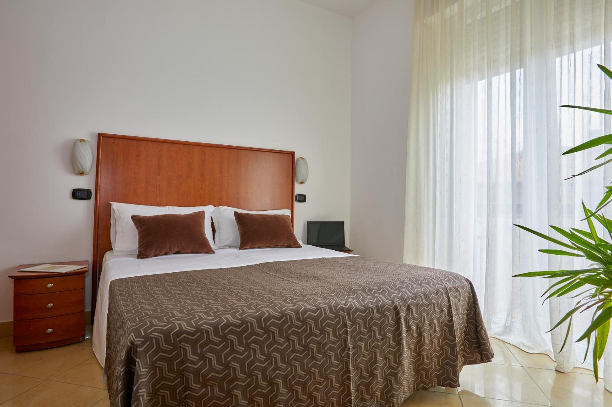 Residence Fellini Rimini Dış mekan fotoğraf