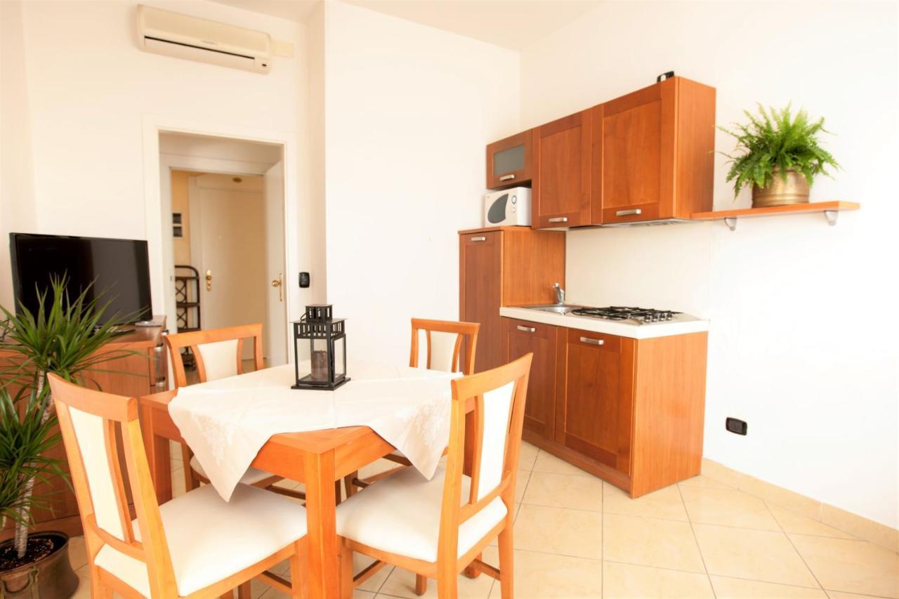 Residence Fellini Rimini Dış mekan fotoğraf