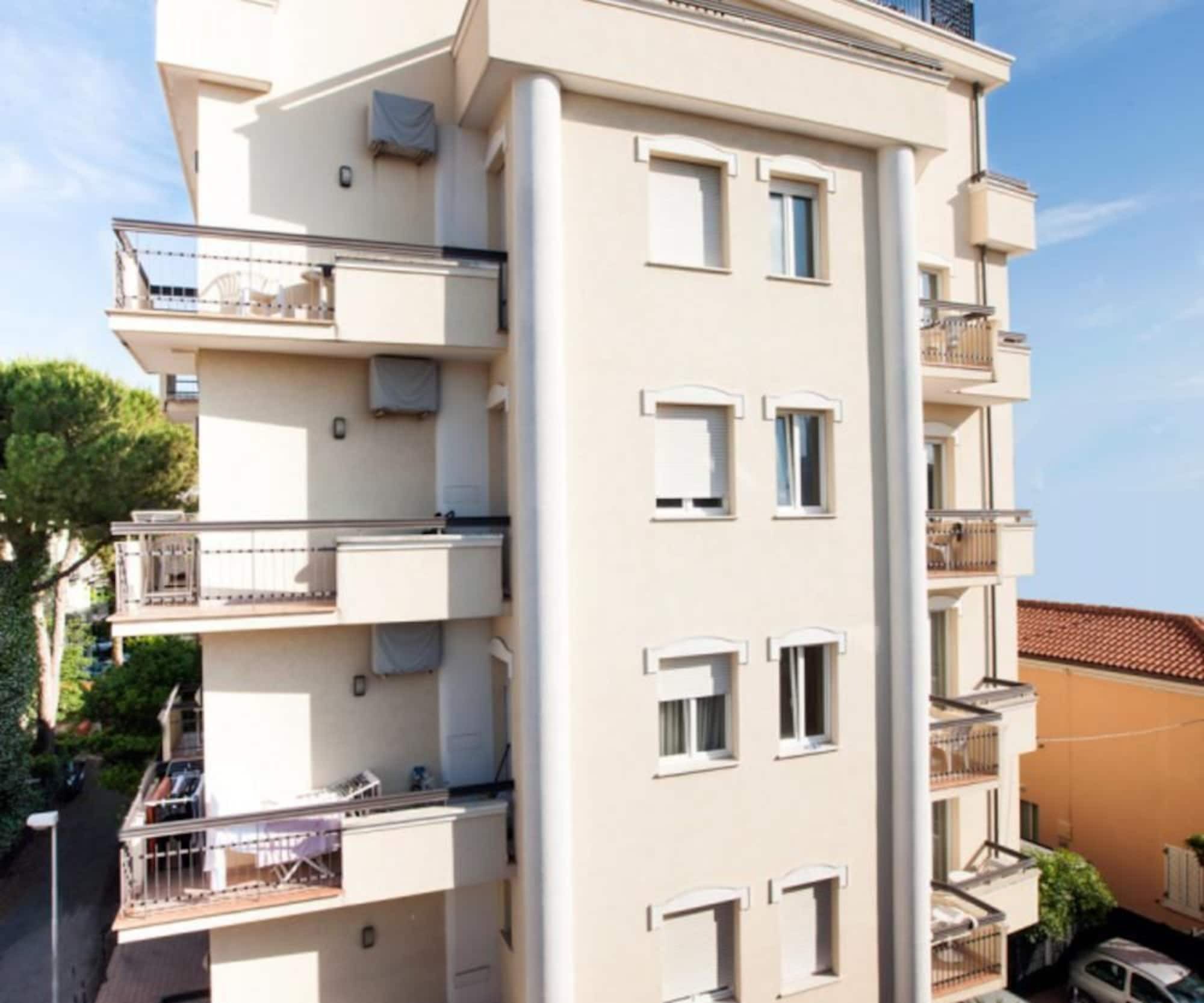 Residence Fellini Rimini Dış mekan fotoğraf